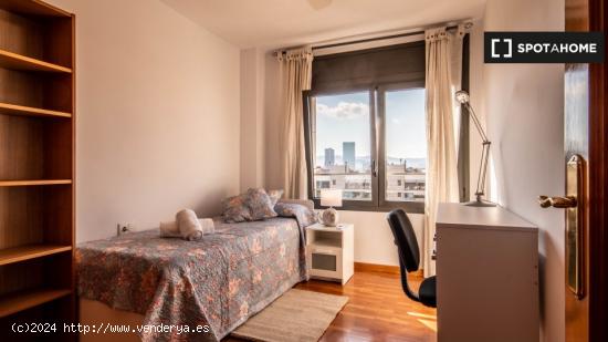 Apartamento entero de 2 dormitorios en Barcelona. - BARCELONA