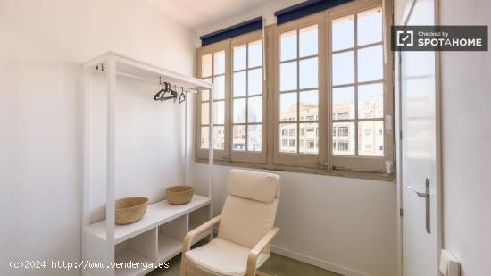 Alquiler de habitaciones en apartamento de 4 dormitorios en Fort Pienc - BARCELONA