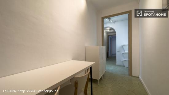 Alquiler de habitaciones en apartamento de 4 dormitorios en Fort Pienc - BARCELONA