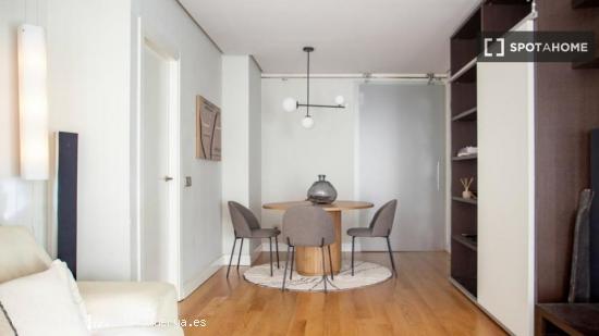 Apartamento de 2 dormitorios en alquiler en Goya - MADRID