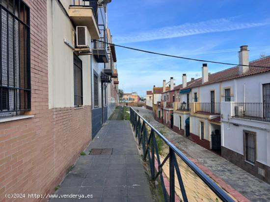 Solar urbano  y peatonal a la venta en Coria del Rio - SEVILLA