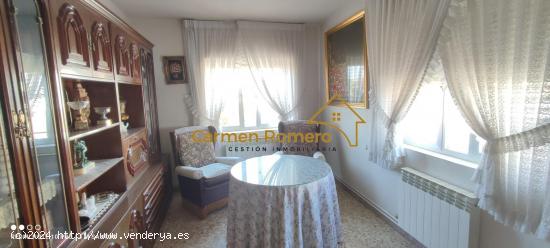 CASA EN VENTA  CON PATIO Y TERRAZA - SALAMANCA