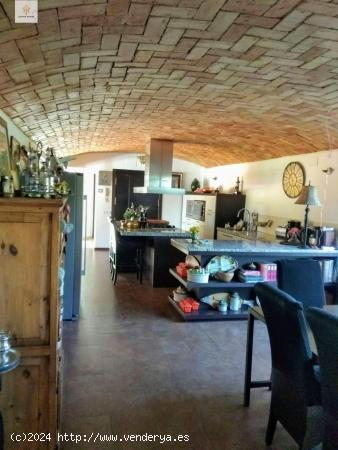 Se VENDE CASA EN LA SIERRILLA - CACERES