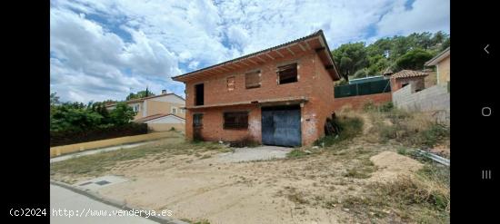  VIVIENDA INDEPENDIENTE EN CONSTRUCCIÓN EN VALDEMAQUEDA - MADRID 