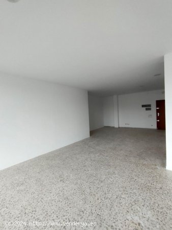 Local comercial en venta  en La Bisbal d Empordà - Girona