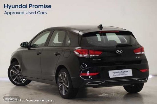 Hyundai i30 1.5 DPI Klass SLX 110 de 2023 con 12.898 Km por 19.900 EUR. en Burgos