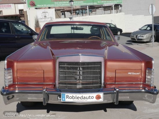 Ford Lincoln Town Coupe de 1977 con 127.448 Km por 18.000 EUR. en Madrid