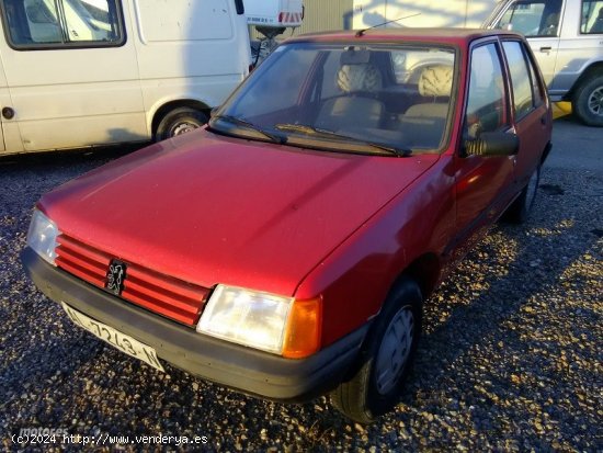 Peugeot 205 1.1 GL 5 PUERTAS. de 1989 con 159.000 Km por 1.000 EUR. en Murcia