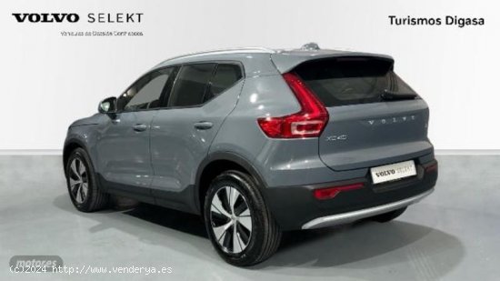 Volvo XC40 XC40 Core T2 Automatic de 2023 con 17.346 Km por 34.900 EUR. en Granada