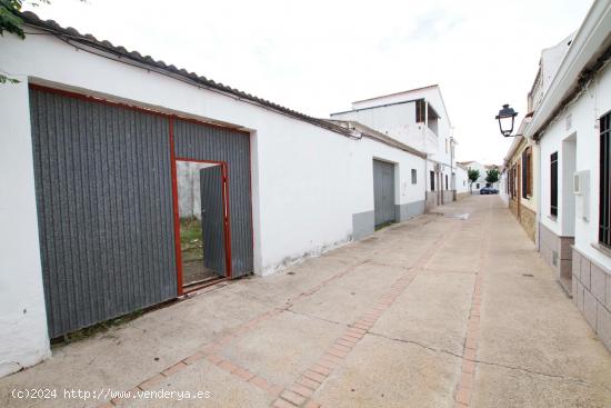  Solar céntrico  en Valdelacalzada - BADAJOZ 