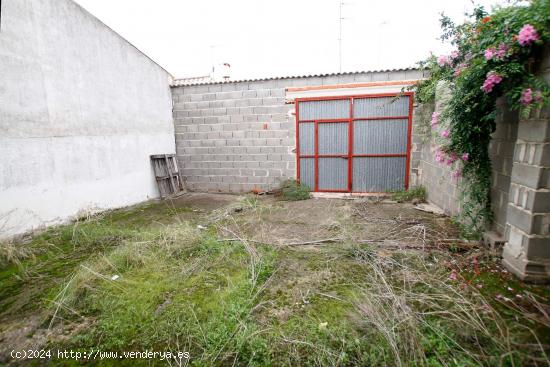 Solar céntrico  en Valdelacalzada - BADAJOZ