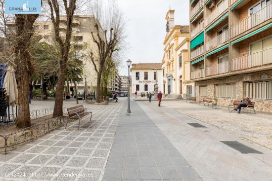 Plaza de Garage en zona Plaza de Gracia. - GRANADA