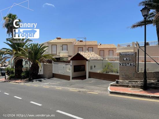 Fantástica casa adosada de tres dormitorios con piscina Tenerife Sur - SANTA CRUZ DE TENERIFE