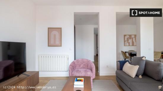 Apartamento de 2 dormitorios en alquiler en Madrid - MADRID