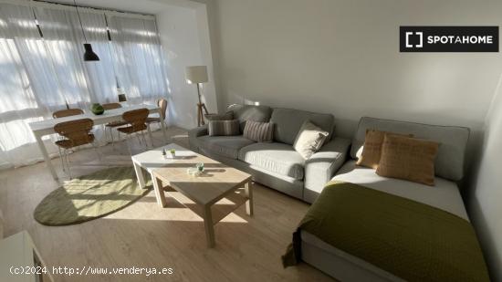 Apartamento entero de 3 habitaciones en Barcelona. - BARCELONA