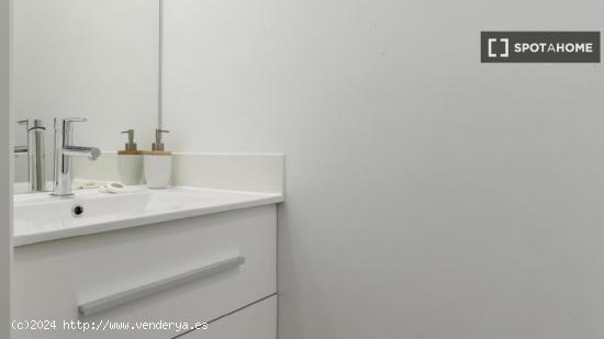 Precioso apartamento de 1 dormitorio en Malasaña - MADRID