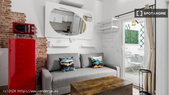 Apartamento con cama de matrimonio totalmente equipado y amueblado. - MADRID