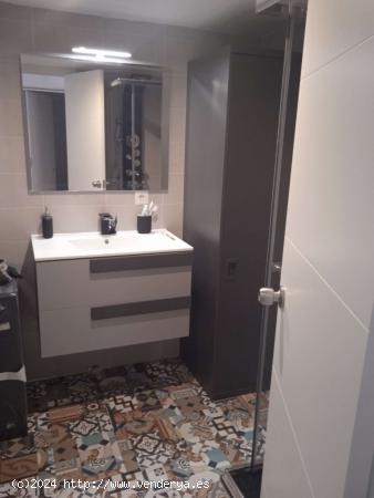  Apartamento entero de 2 dormitorios en Barcelona. - BARCELONA 