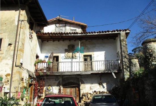 Se Vende Casa con Terreno en Colindres - CANTABRIA