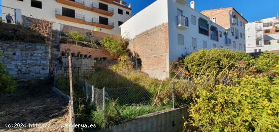 FINCA NUCLEO URBANO TOLOX - MALAGA