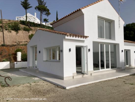 VILLA | CABANILLAS  REAL  ESTATE | - MALAGA