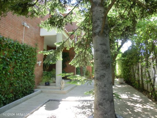 Chalet / Torre en venta  en Figueres - Girona