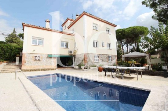 Unifamiliar aislada en venta  en Sant Cugat del Vallès - Barcelona