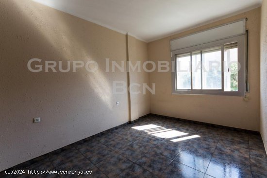 Piso en venta  en Montcada i Reixac - Barcelona