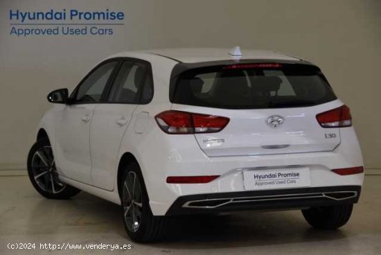 Hyundai i30 ( 1.5 DPI Klass SLX 110 )  - Mairena de Aljarafe