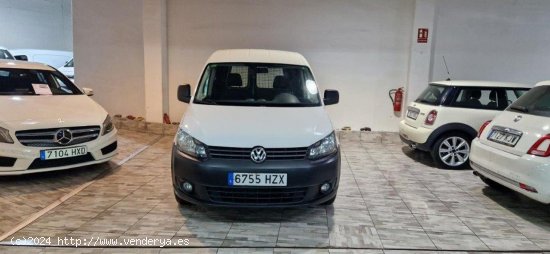 Volkswagen Caddy 1.6 TDI 102CV FURGON CLIMA-BLUETOOTH - Mataró