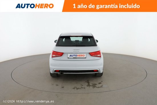 Audi A1 1.6 TDI Adrenalin - 