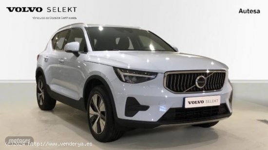 Volvo XC40 XC40 Recharge Core, T4 plug-in hybrid, Electrico de 2023 con 3.280 Km por 42.900 EUR. en 