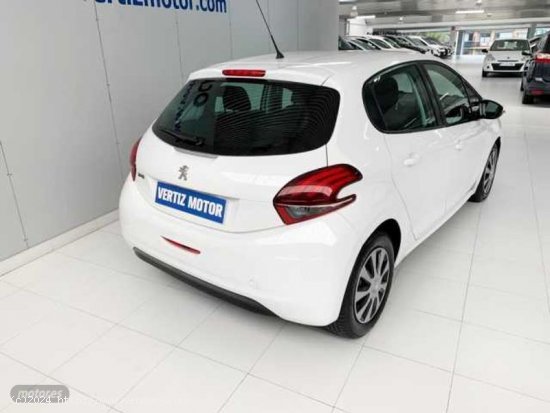 Peugeot 208 1.6 BlueHDi Active 75CV de 2018 con 82.000 Km por 12.300 EUR. en Guipuzcoa