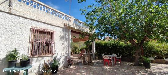 CHALET EN EL LLANO DE SAN JOSE - ALICANTE