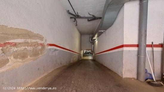 Parking y trastero, en el mismo edificio, juntos o por separado, Santa Coloma de Gramenet - BARCELON