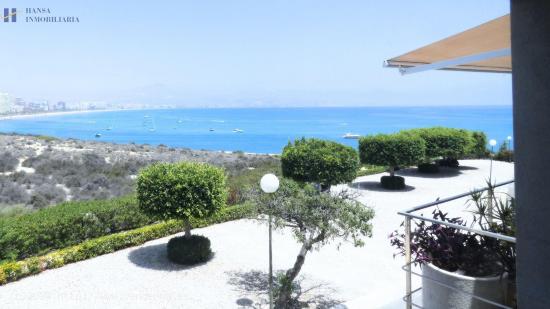  Vive el sueño Mediterráneo en un chalet único con vistas al mar en Cabo de las Huerta ( Alicante  