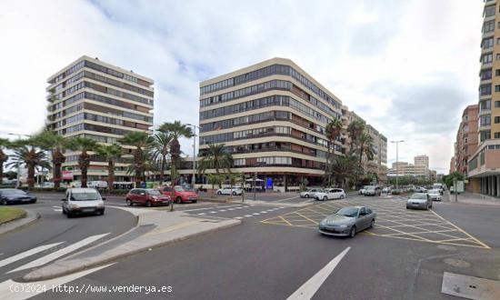 En venta o alquiler local comercial de 1512 m2 Avda Juan XXIII y Luis Doreste Silva - LAS PALMAS