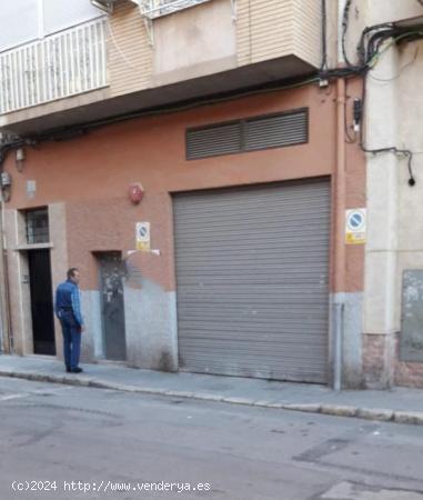 SE VENDE LOCAL COMERCIAL - ALICANTE