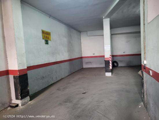 SE VENDE PLAZA DE GARAJE EN AVD SANTA ISABEL - ALMERIA