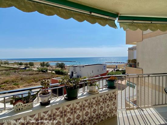  EN LA PLAYA CON VISTAS AL MAR Y PARKING - TARRAGONA 