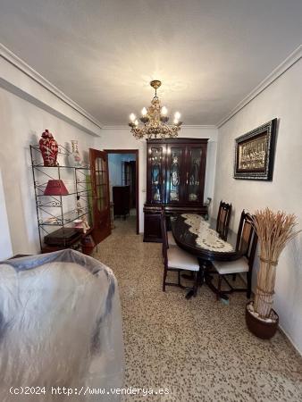 ¡¡FANTASTICO PISO DE 104 M2 EN AVDA. BARCELONA!! - CORDOBA