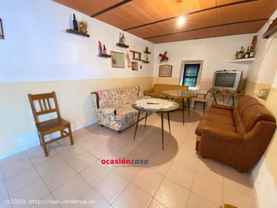 CASA CON TEJADO NUEVO A LA VENTA - CORDOBA