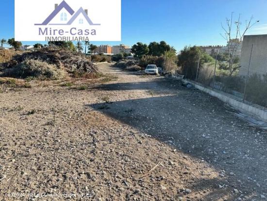 SE VENDE TERRENO PARA LA CONSTRUCCION DE UN CHALET - ALICANTE