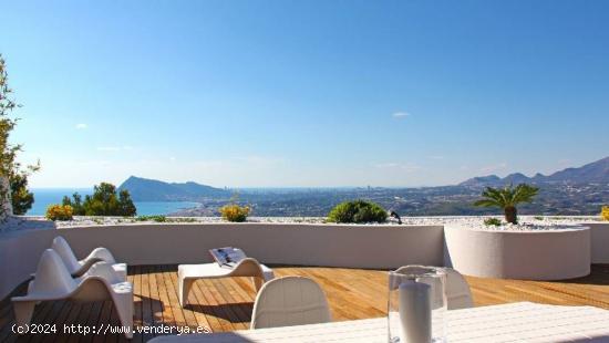 Exclusivo gran apartamento con increibles vistas al mar de Altea - ALICANTE