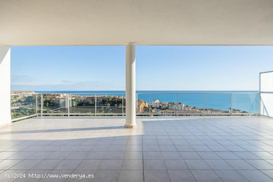 Espectacular apartamento con vistas panorámicas al maar en Altea (Mascarat) - ALICANTE