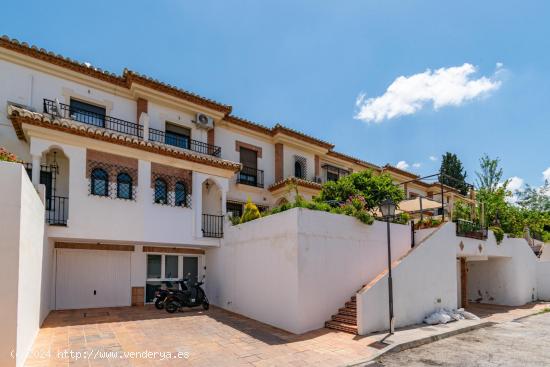 CASA EN ALBAICIN - GRANADA