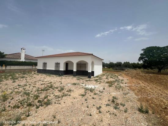 Casa con terreno en El Rinconcillo, La Carlota - CORDOBA