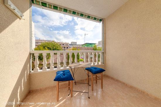 IMPECABLE APARTAMENTO DE 3 DORMITORIOS A 200m DE LA PLAYA - ALICANTE