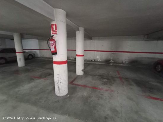  PARKING EN ALQUILER ZONA SANTS  (C/GUITARD) - BARCELONA 