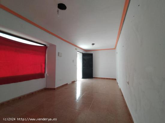 Venta de Casa Independiente en Hinojosa del Duque (Córdoba) - CORDOBA